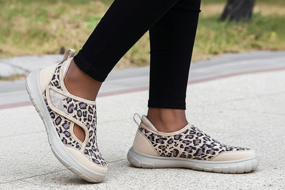 StrideEase Diabetic Orthopedic Comfort Shoes – Extra-Wide Fit with Adjustable Closure